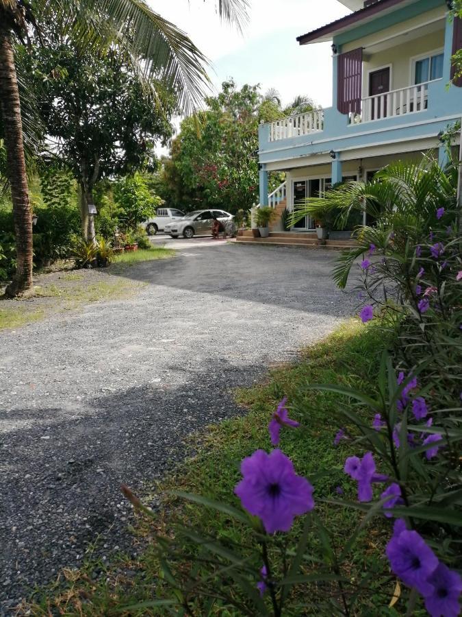 Apartmán Baan Kalaya Garden Ban Mai Exteriér fotografie
